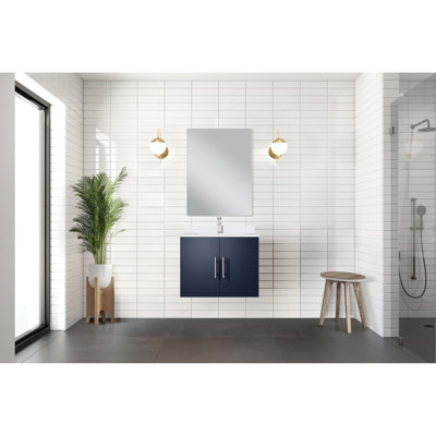 24 po L x P 22 po. Meuble-lavabo bleu marine, comptoir en marbre, miroir et robinet 18 po, meuble-lavabo à rayures 24 po, comptoir cultivé et résistance durable