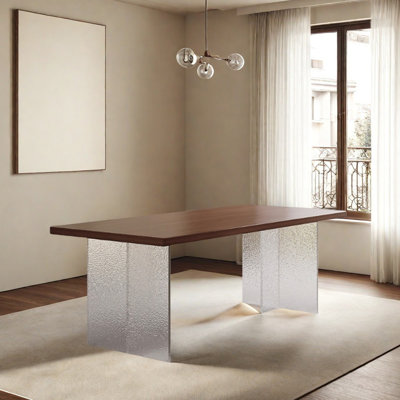 Grande table en chêne massif moderne et durable