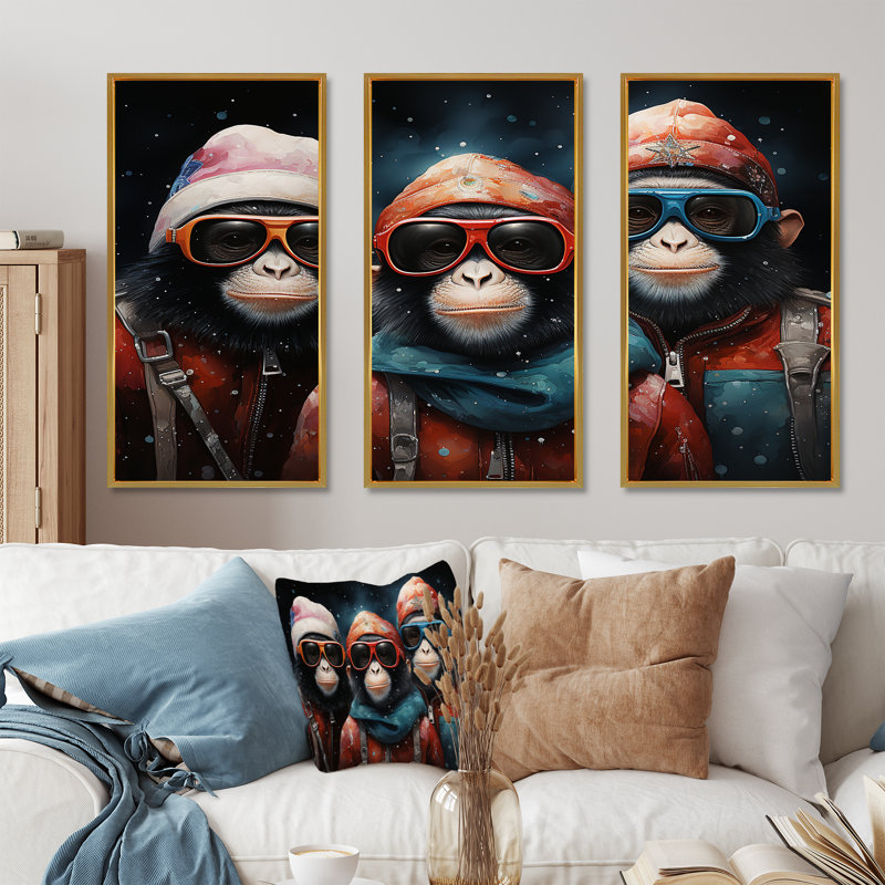 Pop Art Monkeys At The North Pole - Art mural singe, Cadre flottant doré, H 40 po x l 61 po
