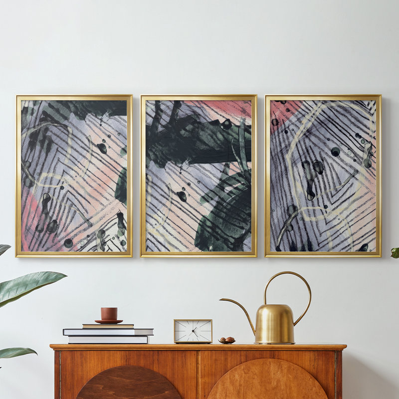 Angled Spaces IV - Toile tendue sur mesure avec châssis, 3 pièces, H 19 po x l 27 po, Doré