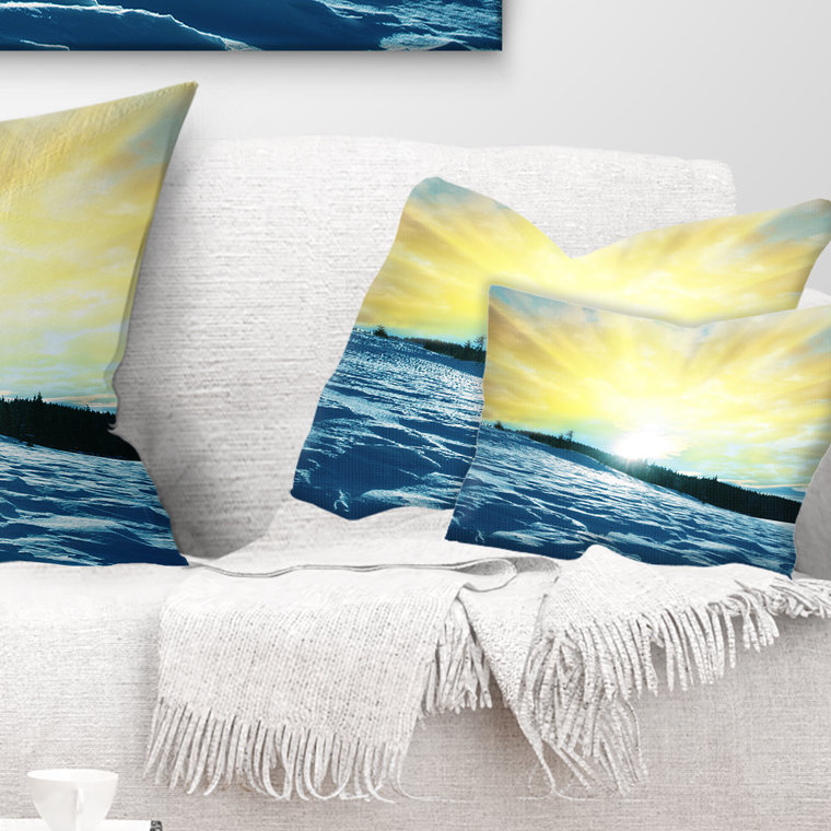 Coussin imprimé «Winter with Blue Waters At Sunset - Sea & Shore», 12 po x 20 po, Rectangulaire
