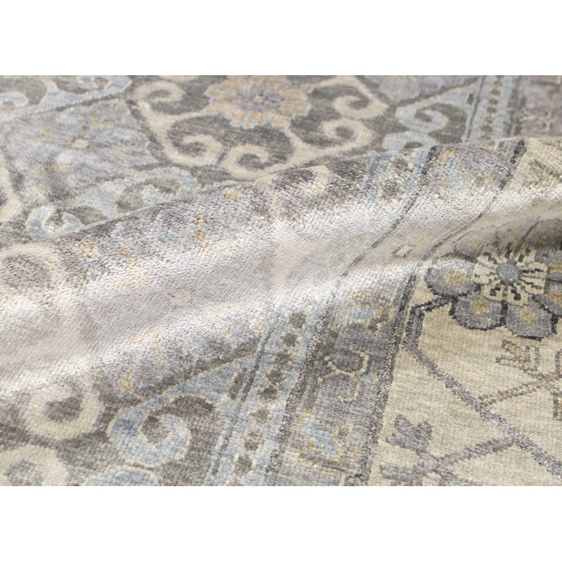 Oriental Area Rug in Light Blue/Light Purple/Beige