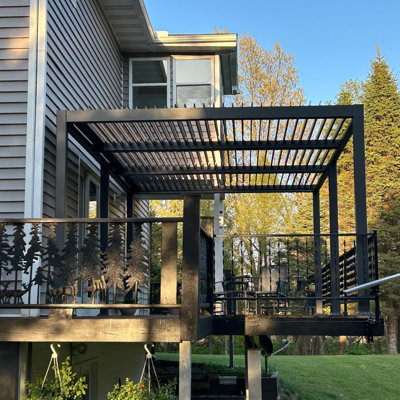 Pergola d'extérieur en aluminium mauve 11 pi x 18 pi à persiennes mauve avec toit ajustable et système de drainage intégré Grandes pergolas résistantes au vent de 70 mi / h pour patio