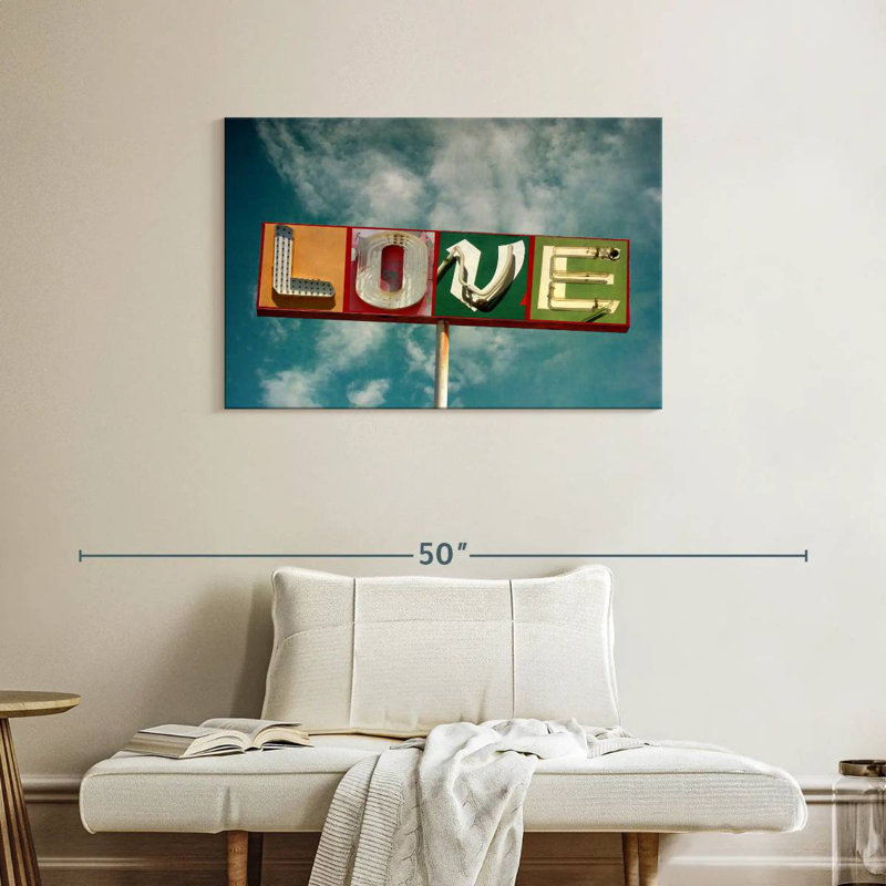 Tergel Cloudy Neon Love Sign