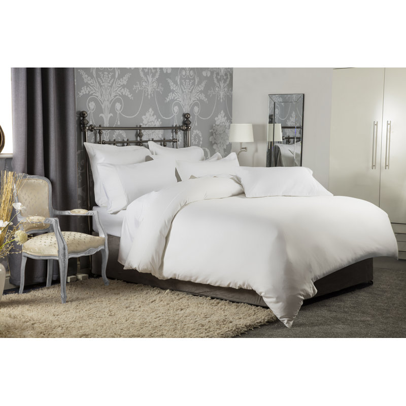 Hotel Suite Collection Cotton Solid Colour Duvet Cover Set with Pillowcases Included, White