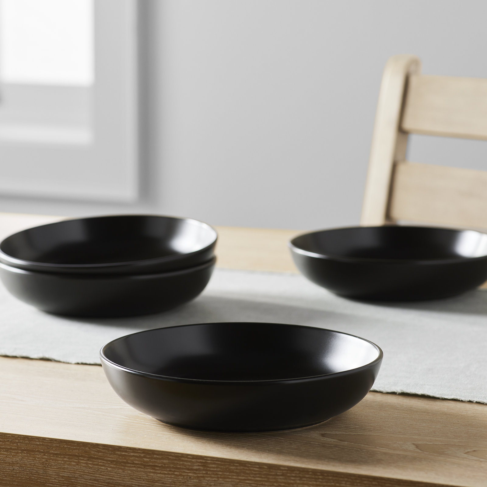 Malmesbury Universal Stoneware Pasta Bowl, Black