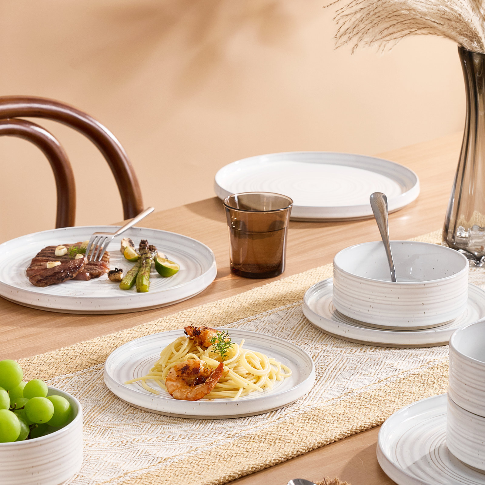 Zaiden Stoneware Dinnerware Set, White