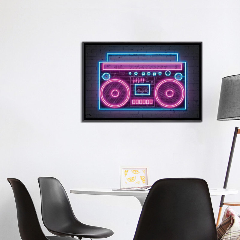 Reproduction d’art graphique « Boombox Neon » par octave Mielu, Toile avec cadre noir patiné, Pas de tapis