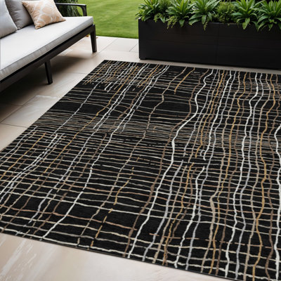 Tapis intérieur lavable rayé noir 5 pi x 8 pi HomeRoots