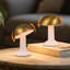 Lot de 2 Lampes Champignons LED sans fil – Gradation tactile 4 niveaux avec mémoire, tête orientable 55°, finition dorée. Idéales pour chevet, bureau, salle à manger. Batterie rechargeable 2000 mAh.