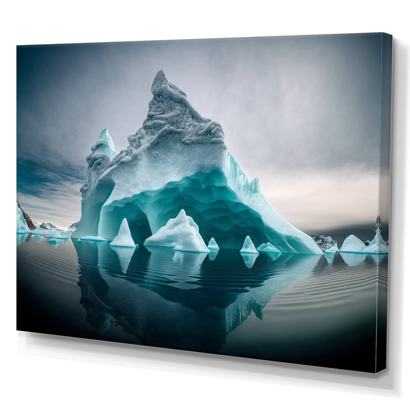 «North Atlantic Blue and White Iceberg IV», reproduction sur toile, H 30 po x l 40 po x P 1,5 po, Toile tendue
