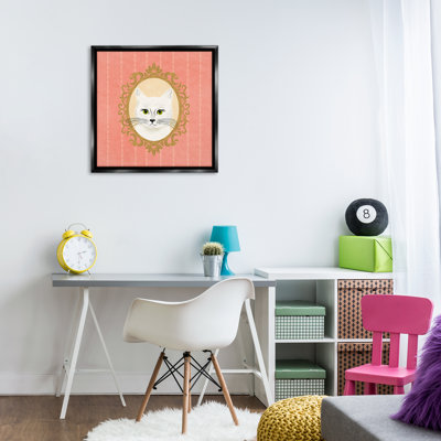 «White Cat Portrait» par Carrie Cantwell