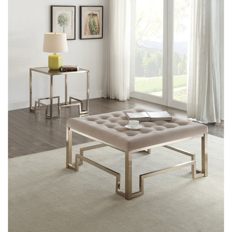 Repose-pieds capitonné beige et champagne