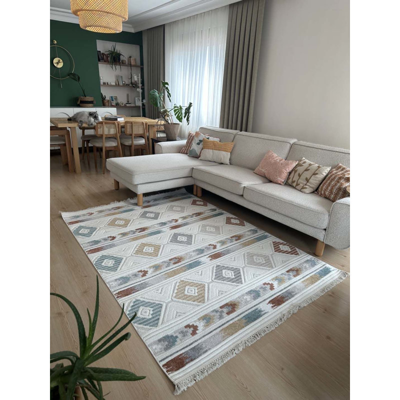 Tivan Indoor / Outdoor Rug, Rectangle 2'7" x 4'11"
