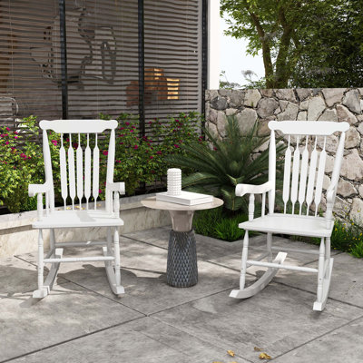 Ensemble de 2 chaises berçantes d'extérieur en bois Outsunny, 350 lb Balancelles de véranda avec dossier haut pour jardin, patio, balcon, blanc