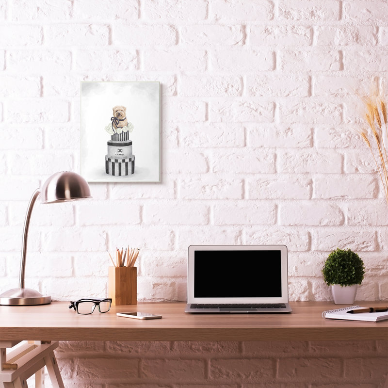 «Fashion Dog Box Stack Neutral Gray Peinture», impression, Plaque murale, H 19 po x l 13 po