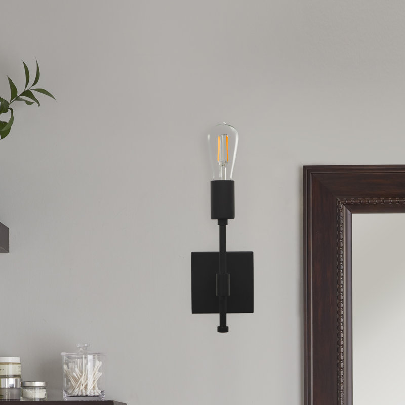 Deangelo Wallchiere, Black