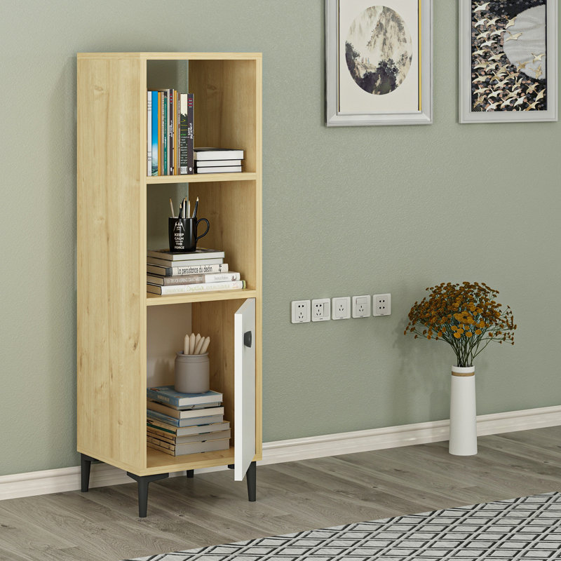 Amaranthe Display Cabinet, Sapphire Oak White