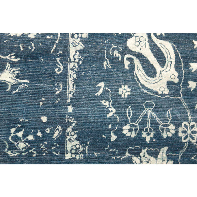 Wool Oriental Area Rug in Blue