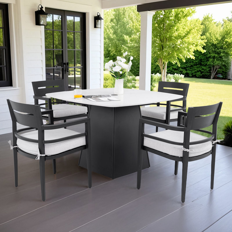 Ensemble de salle à manger à piédestal extérieur 5 pièces, table carrée en fritté de 44 po avec base évasée et 4 fauteuils, coussins Sunbrella, aluminium antirouille, résistant aux intempéries, pour patio ou terrasse