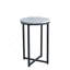 Table d'appoint moderne en faux panneau de fibres à densité moyenne, compacte et élégante pour les petits espaces, facile à assembler et à entretenir.
