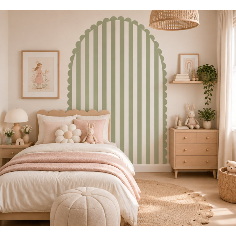 Adhésif décoratif 80 po de large vert sauge festonné, hauteur de 85 po, 80" W x 85" H, Sage Green