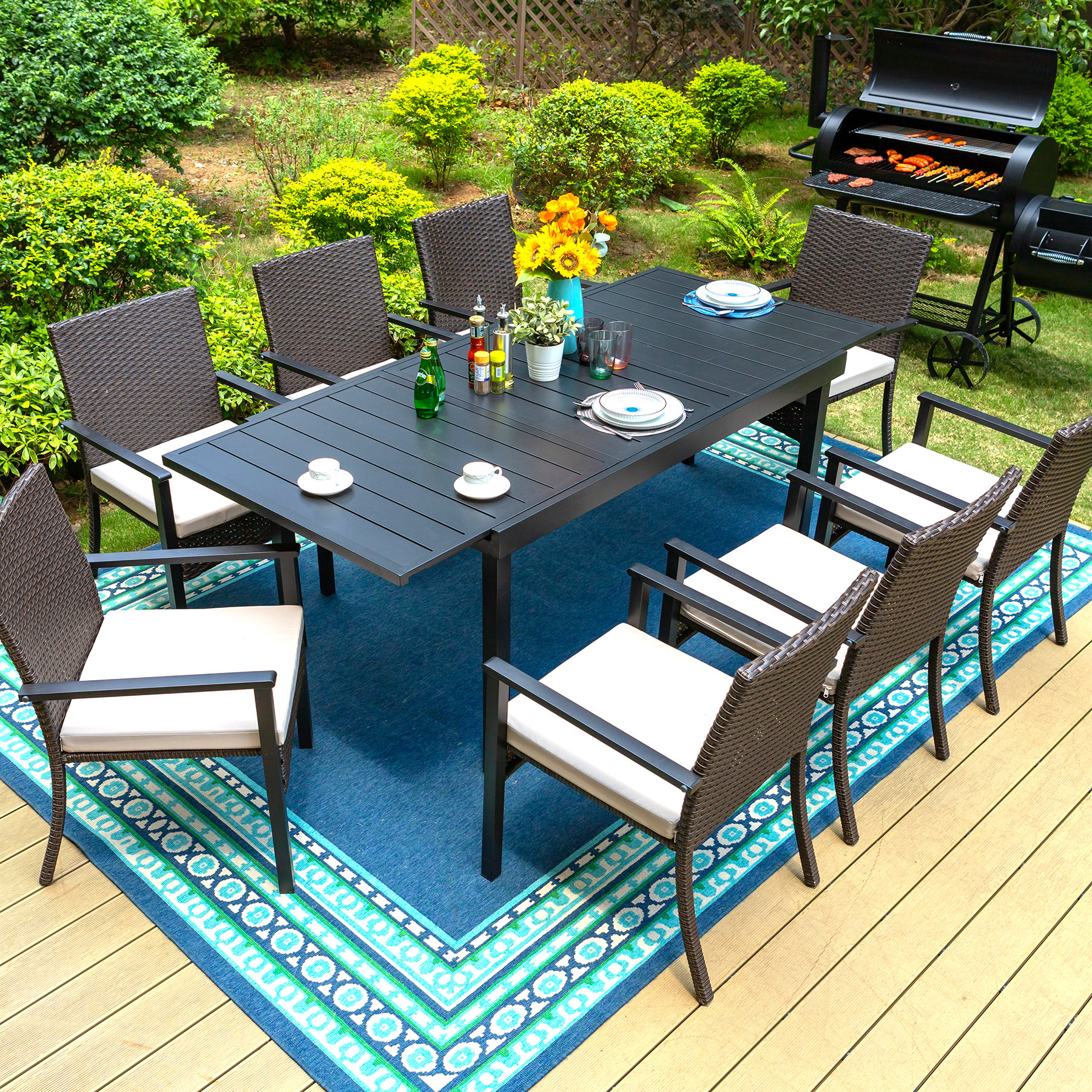 Extendable outdoor table and chairs hot sale