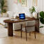 Un bureau brun en bois massif-987648622