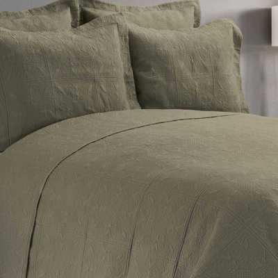 Sage Slid Cotton Reversible Quilt