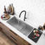 Élégant évier de cuisine à double cuve encastrable 36 po avec accessoires noirs Versa36