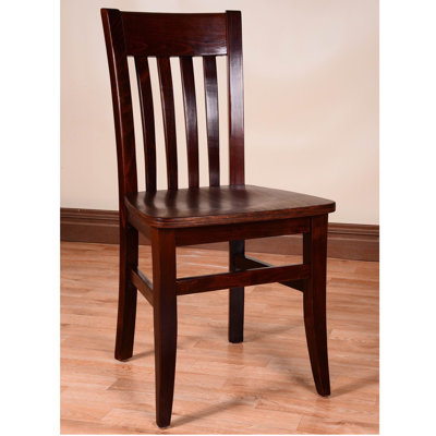 Chaise en bois massif Henson