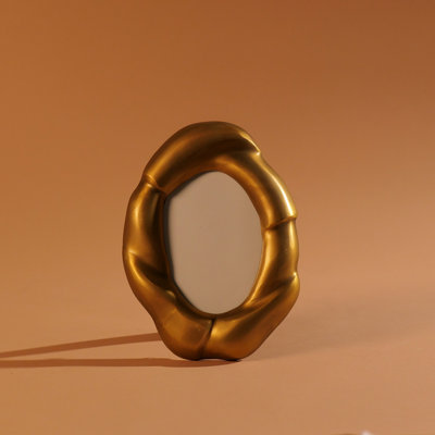 Julie Oval Frame