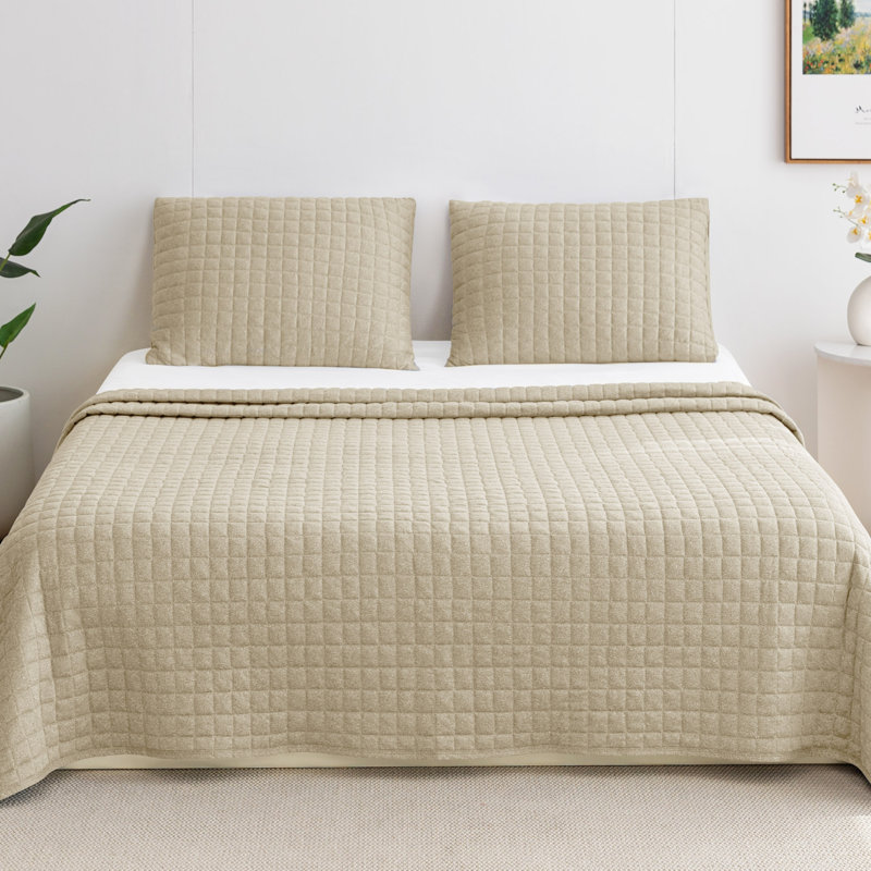 Soft Jersey Knit All Seasons Quilted Quilt Set With Pillow Shams, Queen Quilt + 2 Standard Shams, Heather Taupe