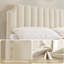Structure de grand lit plateforme avec tête de lit haute 52 po, garniture cloutée, pied de lit, lattes de bois, beige-1834739970-1834739995