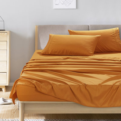 Luxe Orange Microfiber Sheet Set - Smooth Deep-Pocket Bedding For Elevated Bedrooms，Cal.King