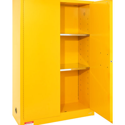 Rangement pour liquides inflammables 45 gallons, acier, 42,9 x 18,1 65,2 po, preuve, jaune, utilisation industrielle, 2 tablettes réglables, portes manuelles, ventilée, sécurisée avec ramassage, mise à la terre et 3 verrous en acier