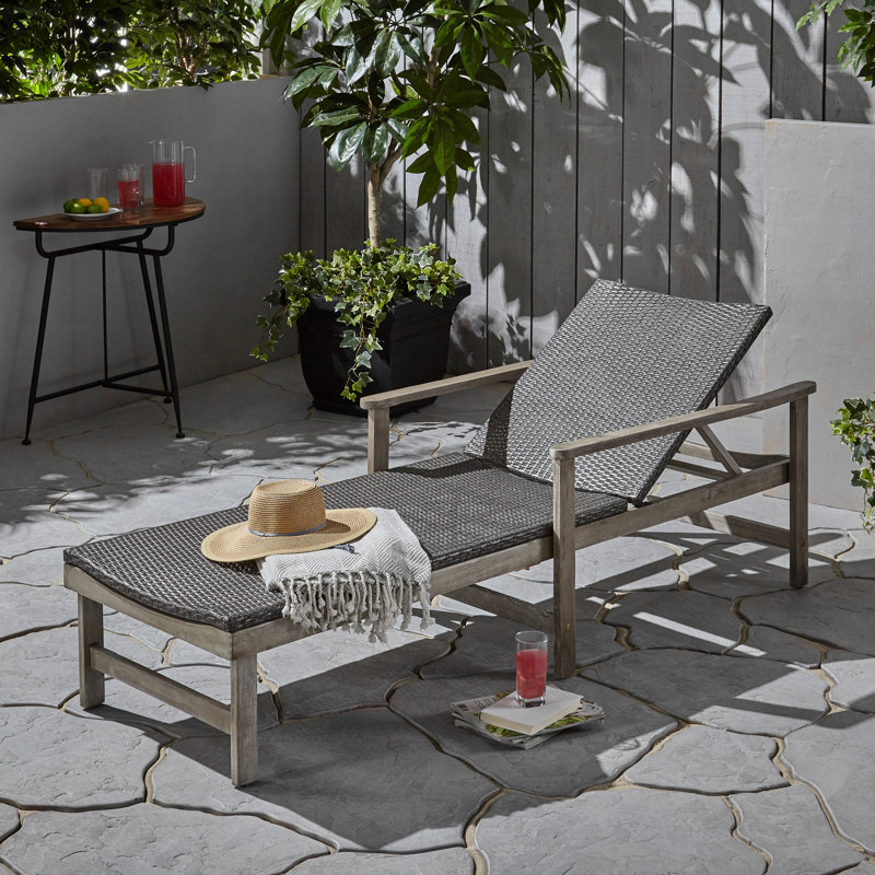 Chaise longue en bois et osier Hampton