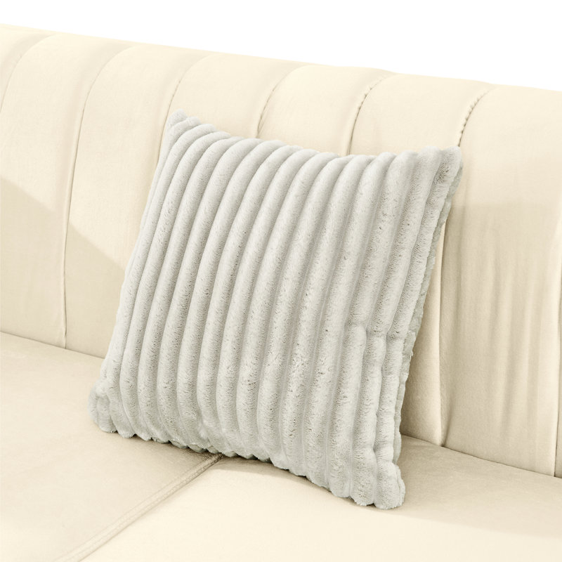 Velours victorien de style Mid-Century 69 pouces beige avec embellissements en acier inoxydable doré, brodé, 1 oreiller en fourrure et 2 bandes, siège souple, cadre en bois pouces, beige, victorien, moderne,