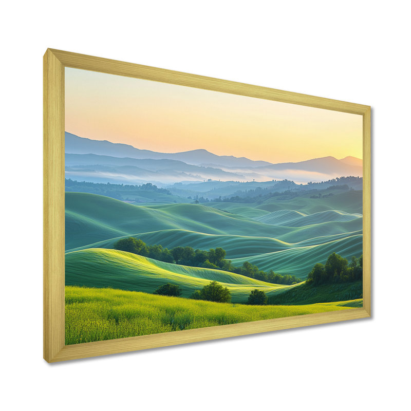 Impression sur toile encadrée Counrtive Rolling Hills At Dawn III - campagne, H 30 po x l 40 po, Avec cadre, Doré