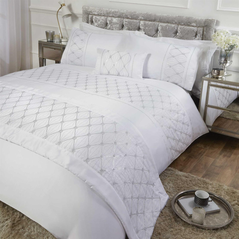 Roark Cotton Blend Geometric Shapes Duvet Cover Set with Pillowcases Included, White