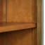 Buffet de rangement à 4 portes avec portes en verre Old Pine Conception arquée gracieuse. Vaste capacité. Tablettes réglables. Structure. Capacité de charge de 200 lb. Capacité de charge de 52 tablettes et stabilité de dessous de 250. Trou de câble