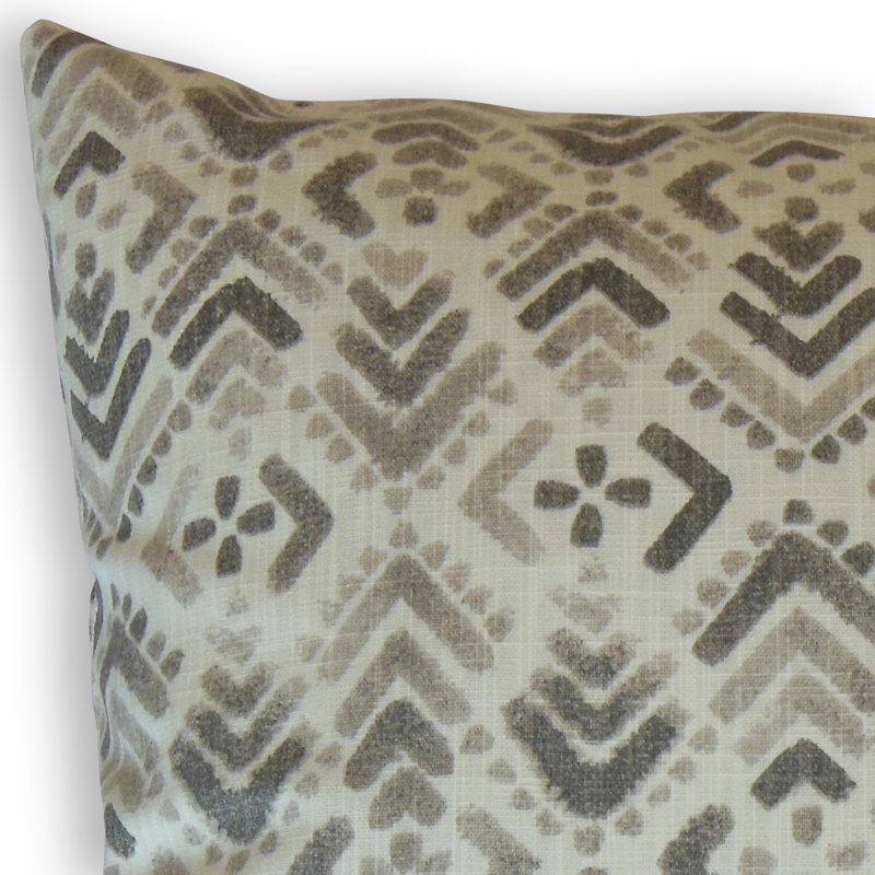 Coussin décoratif en coton Xani Ikat, Hauteur (20 po) x largeur (20 po), Écru