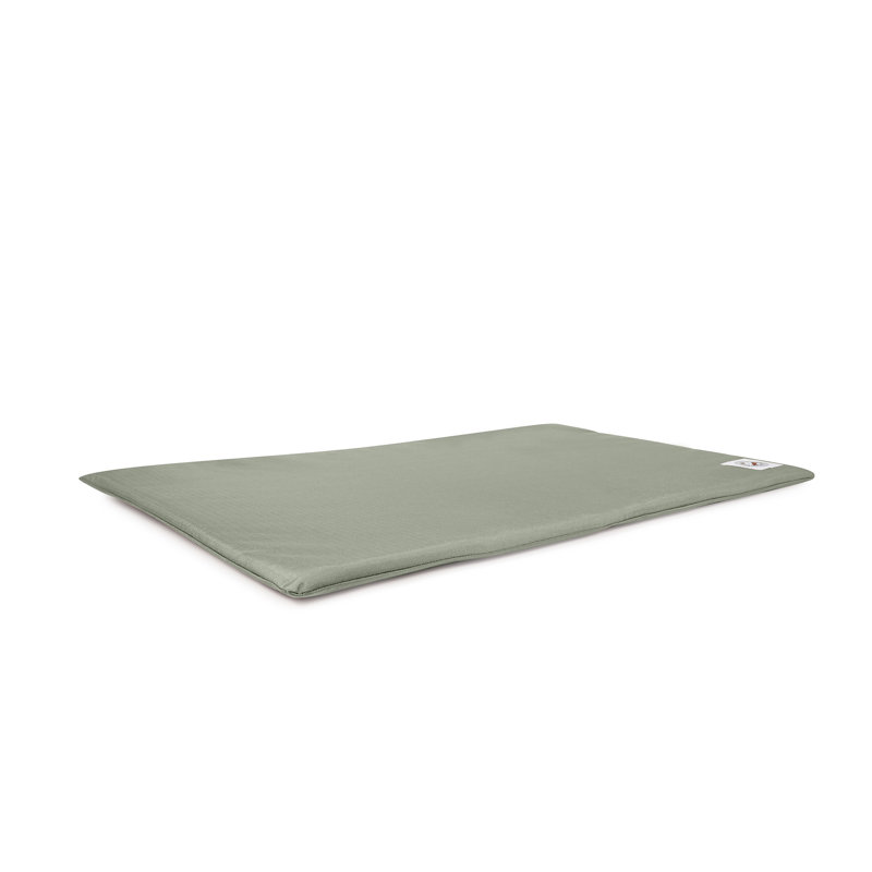 Medium Brutus Tough Chew Resistant Comfort Mat, Blue, Vert, Medium (36"w x 24"d x 1"h)