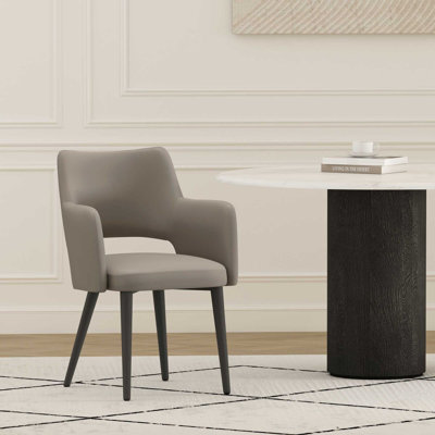 Fauteuil en cuir taupe Tremont