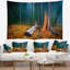 Paysage bleu forêt sur tapisserie matinale brumeuse-28497341