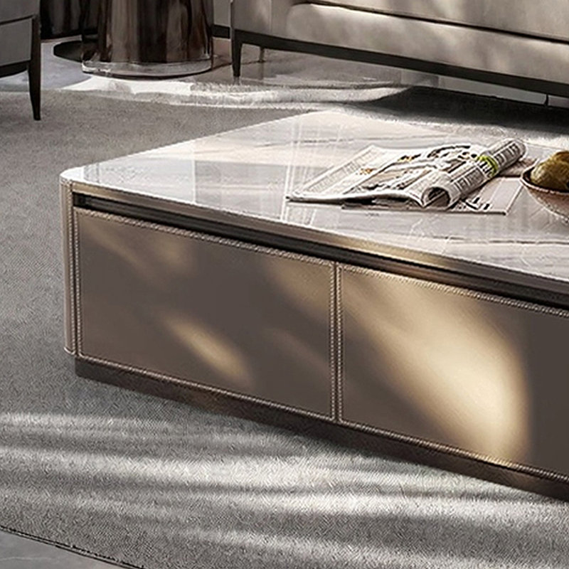 Table basse simple en cuir italien