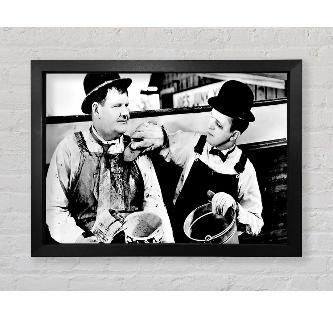 Laurel N Hardy Towed In The Hole - Einzelner Bilderrahmen Kunstdrucke