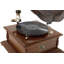 Gramophone brun en bois avec disque