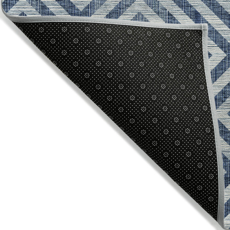 Tapis extérieur lavable géométrique bleu marine et ivoire 5 pi x 8 pi
