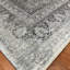 Tapis en laine et soie Bungalow Rose Haji Jalili